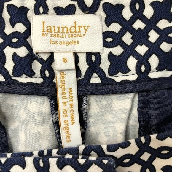 LAUNDRY by SHELLI SEGAL Cropped Pants in a navy blue and white pattern - Size 6 - Picture 3 of 5